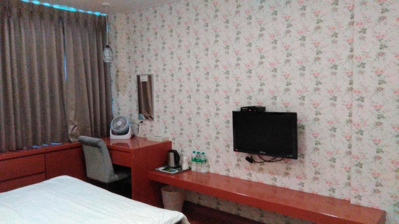 社長的家 Apartment Luodong Bagian luar foto